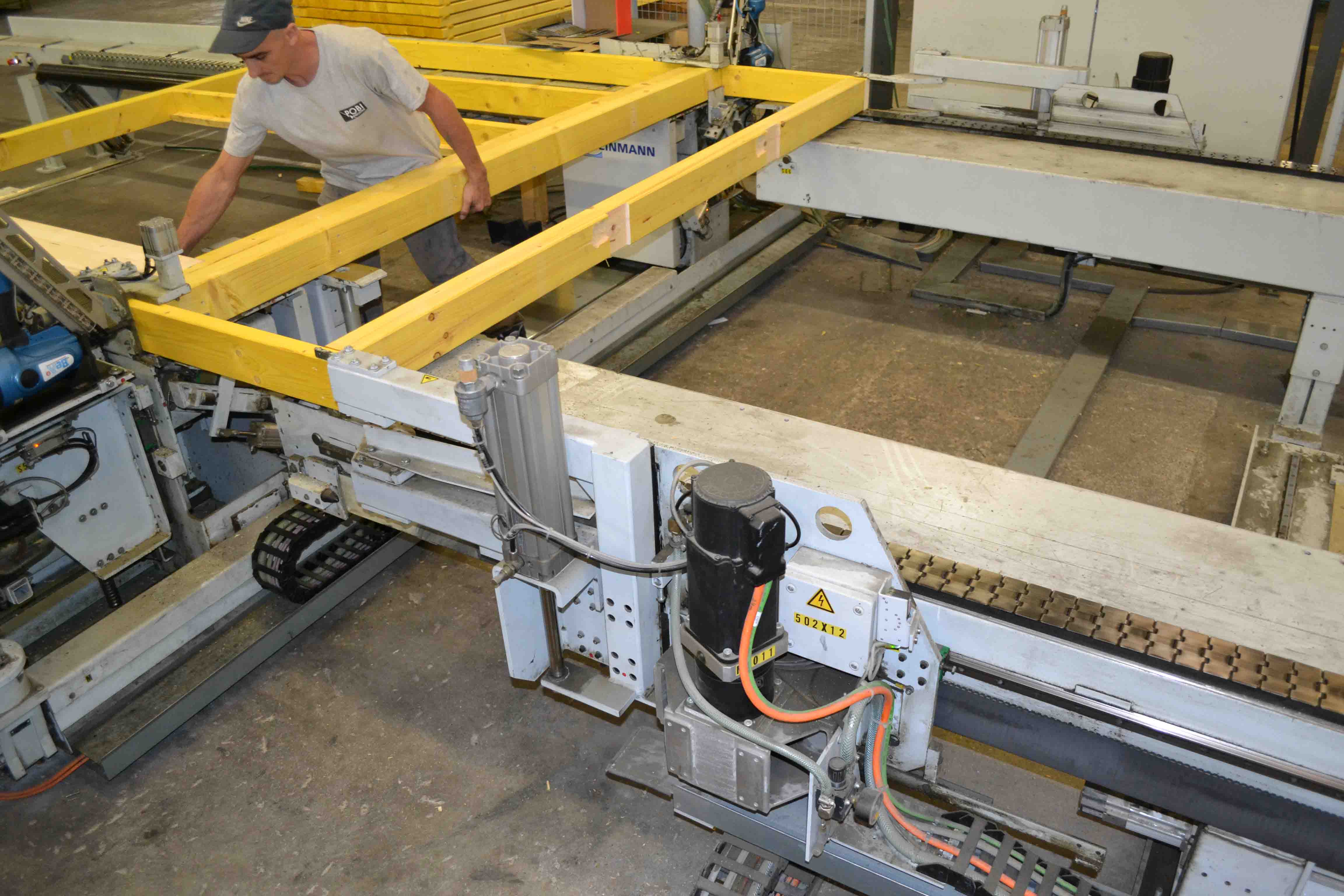 Processus de fabrication des ossature bois Natilia dans son usine POBI